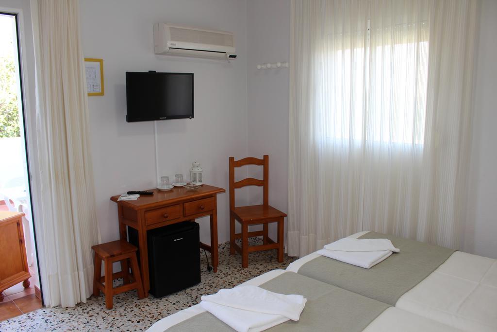 Apartamentos Bolonia Paraiso Bagian luar foto