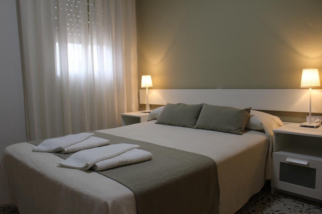 Apartamentos Bolonia Paraiso Bagian luar foto